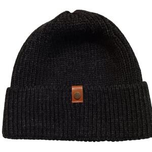 Frye & Co. Winter Knit Beanie Cap Hat 100% Acrylic Forest Green Unisex Adult